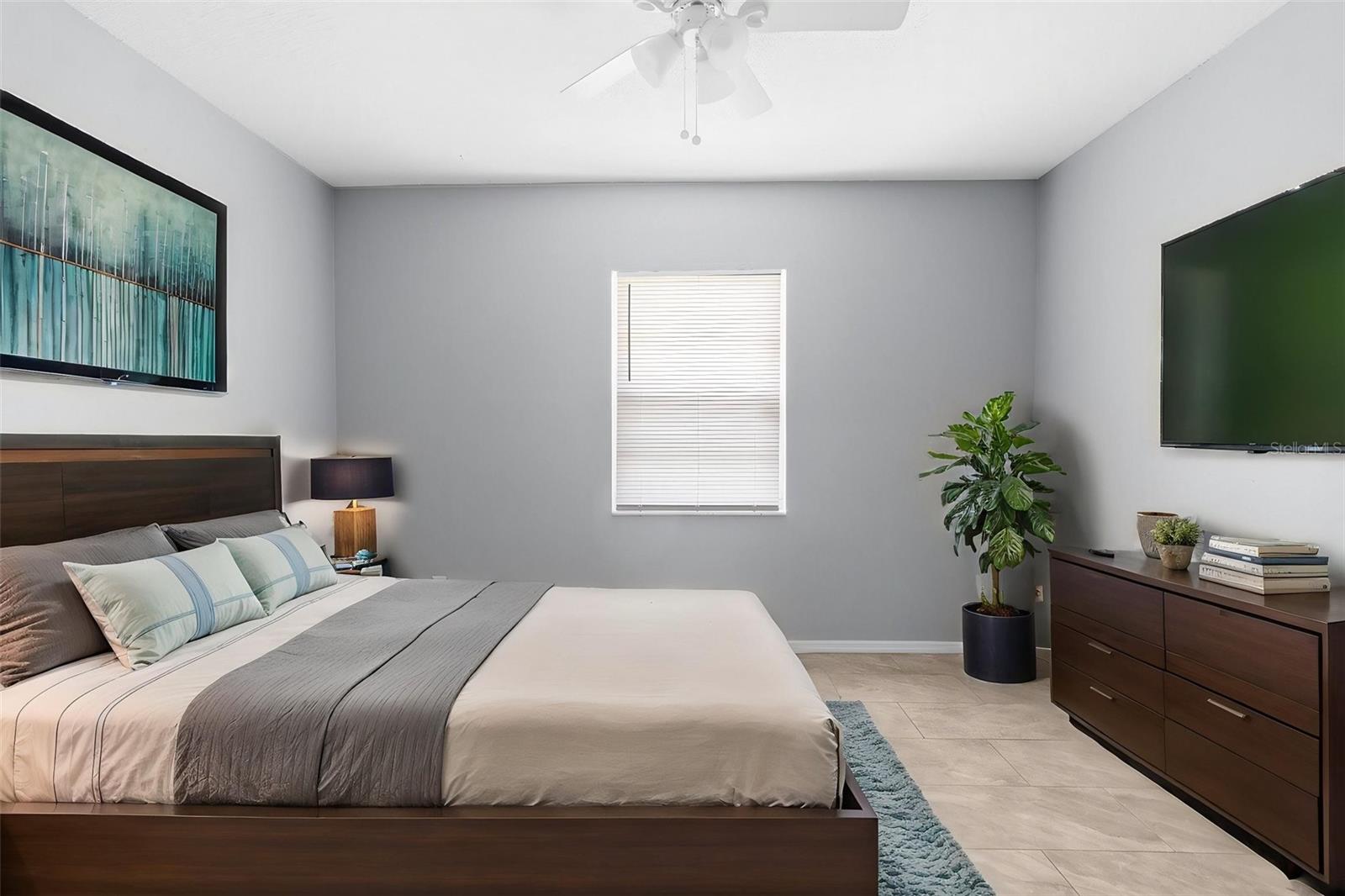 Image 13 of 24 For 6412 Diamond Street B