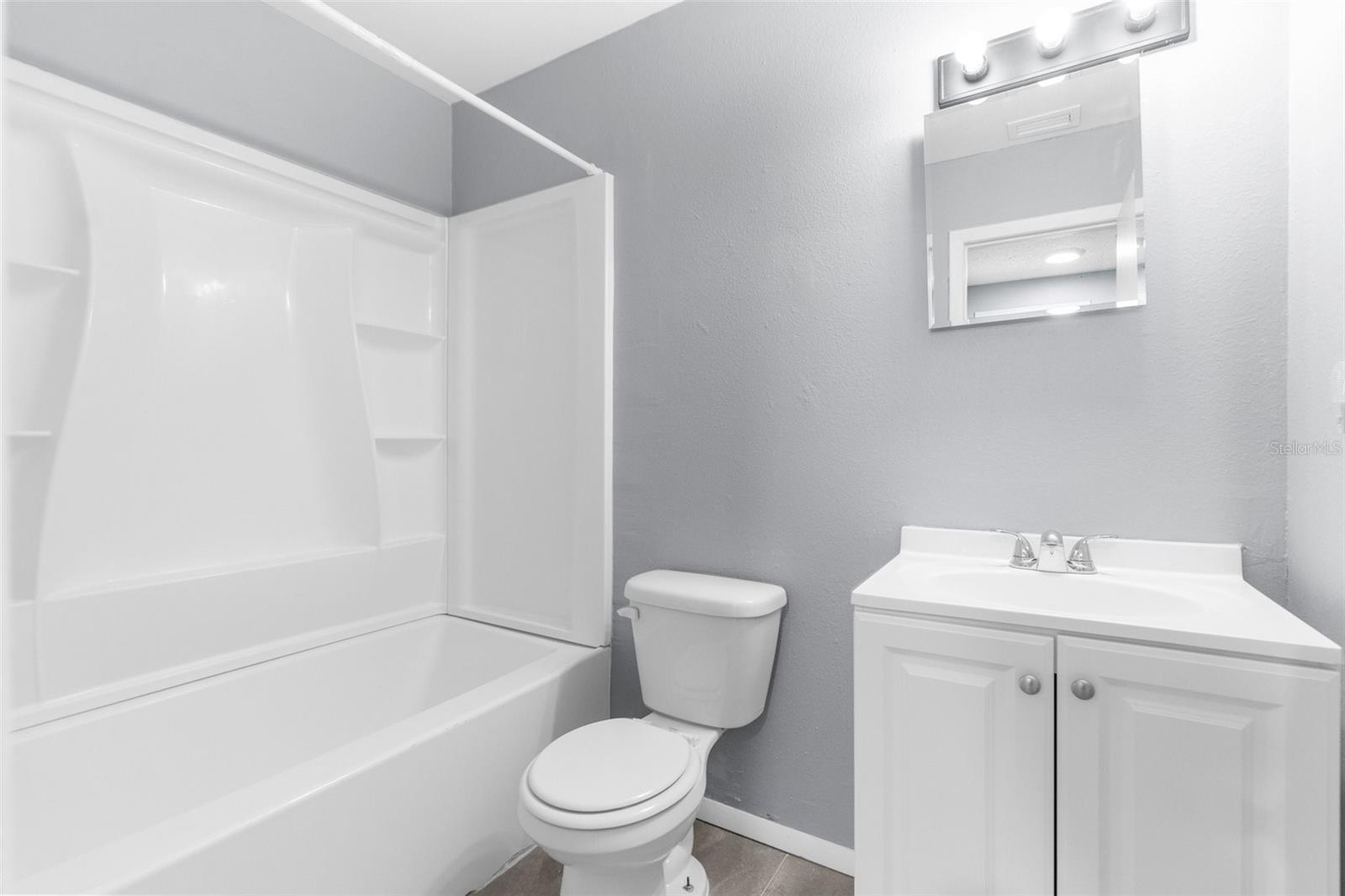 Image 19 of 24 For 6412 Diamond Street B
