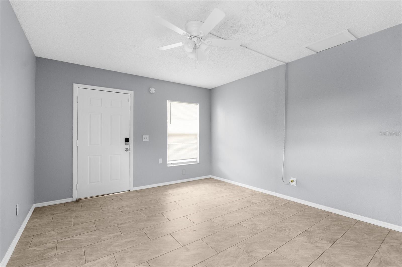 Image 8 of 24 For 6412 Diamond Street B