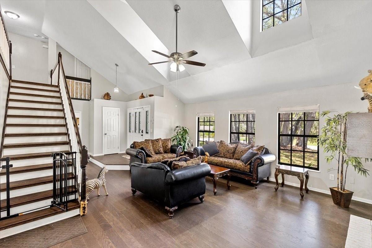 Listing photo id 17 for 11207 Donneymoor Drive