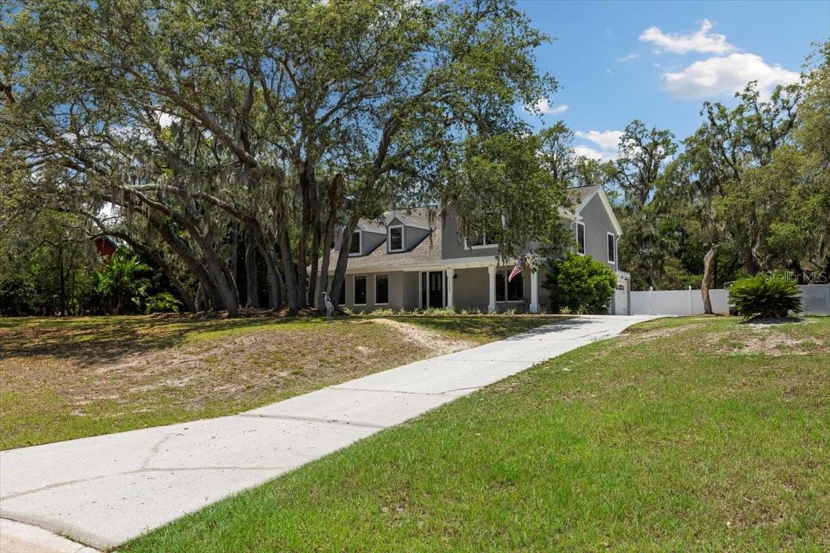 Listing photo id 0 for 11207 Donneymoor Drive