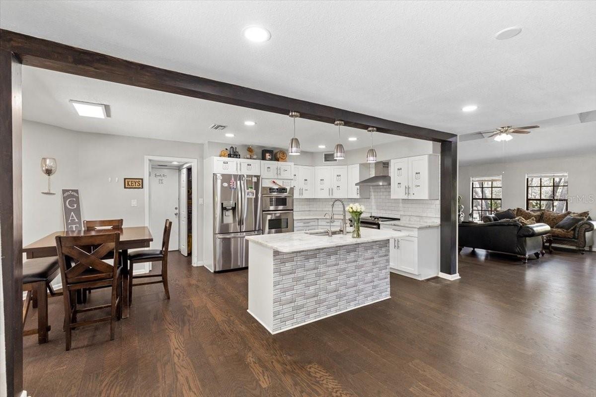 Listing photo id 26 for 11207 Donneymoor Drive