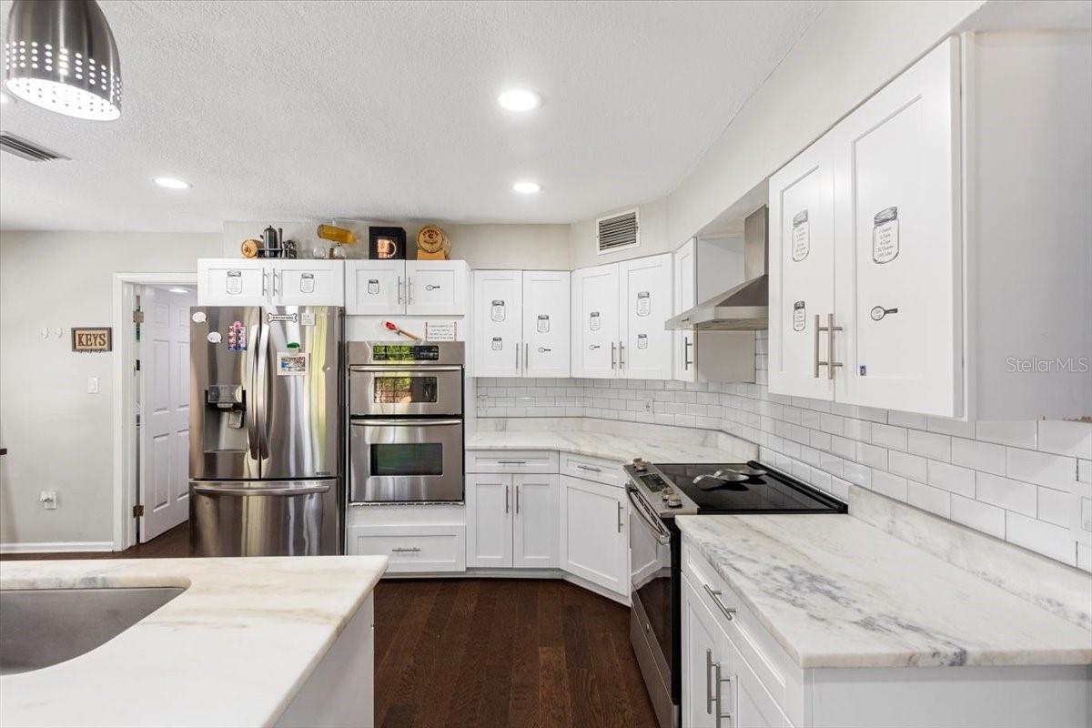 Listing photo id 31 for 11207 Donneymoor Drive