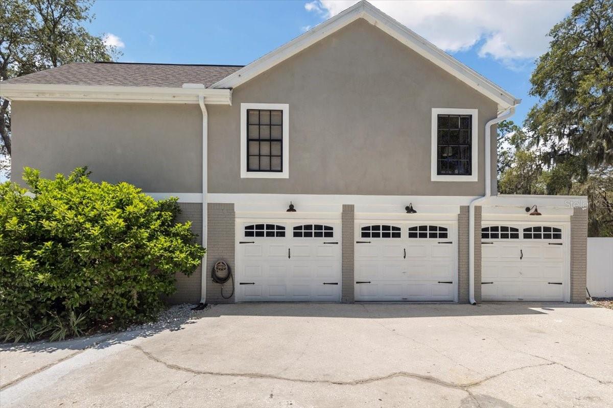Listing photo id 5 for 11207 Donneymoor Drive