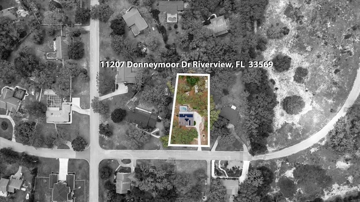 Listing photo id 78 for 11207 Donneymoor Drive