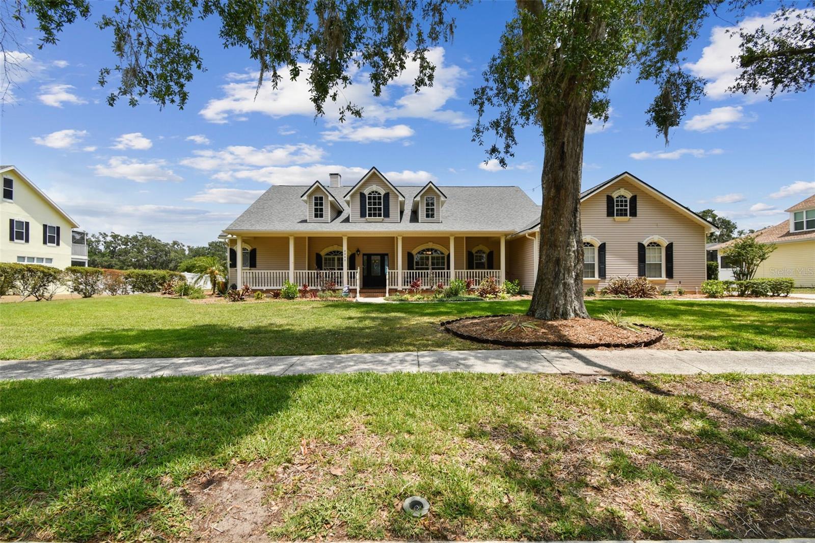 Image 3 of 100 For 2202 Colewood Lane