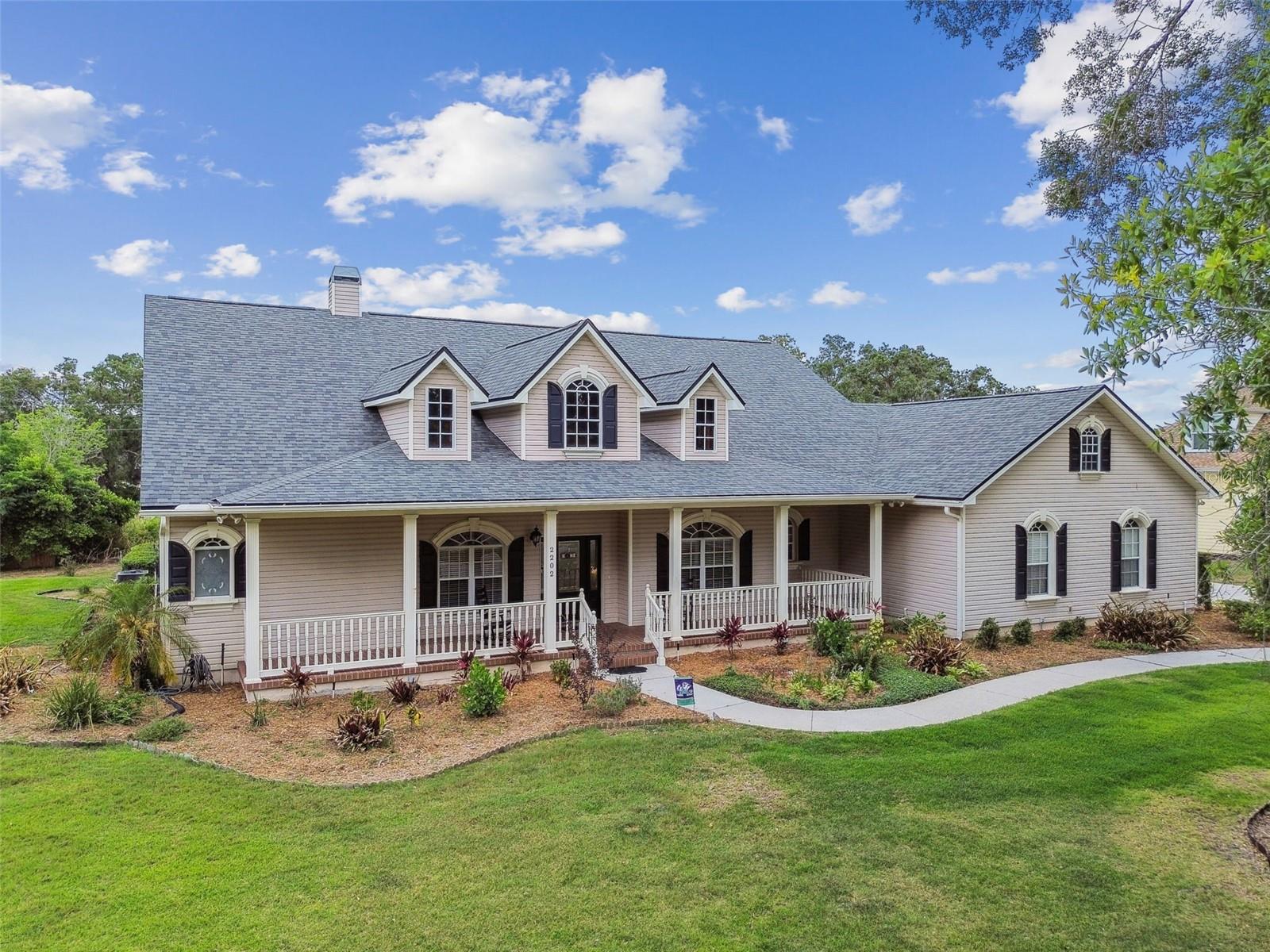Image 4 of 100 For 2202 Colewood Lane