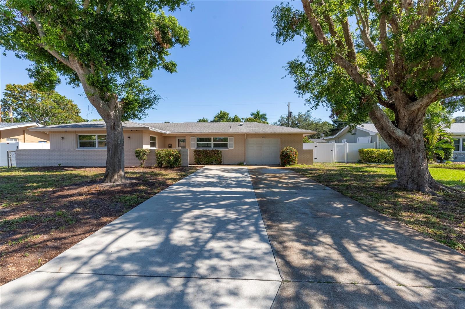 Details for 1400 63rd Avenue S, ST PETERSBURG, FL 33705