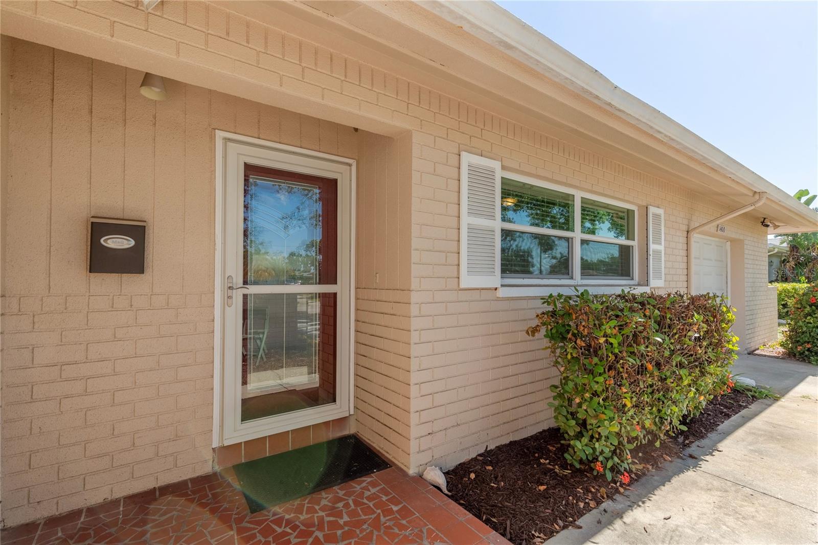 Image 2 of 40 For 1400 63rd Avenue S