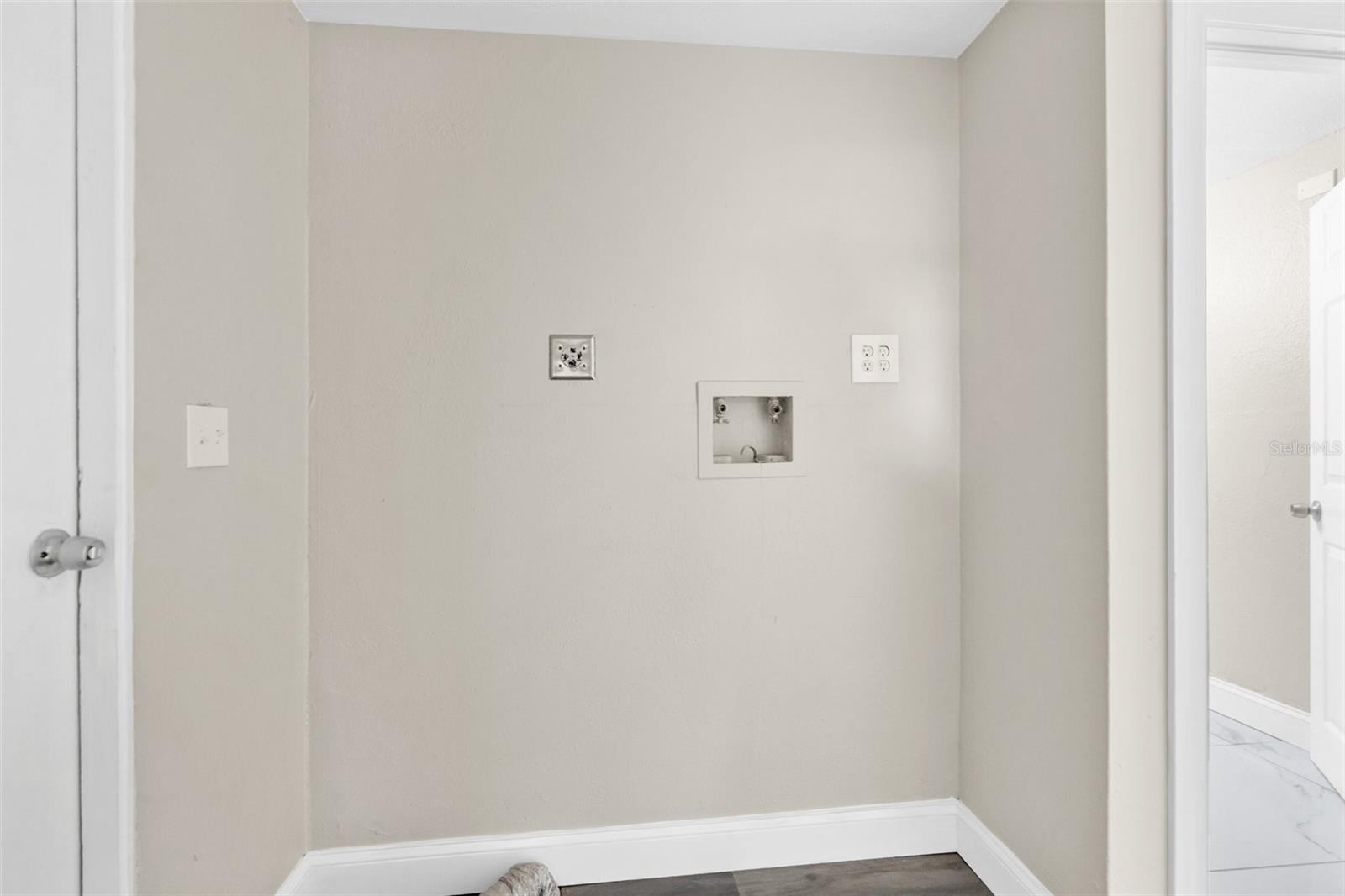 Image 15 of 22 For 9315 19th Street