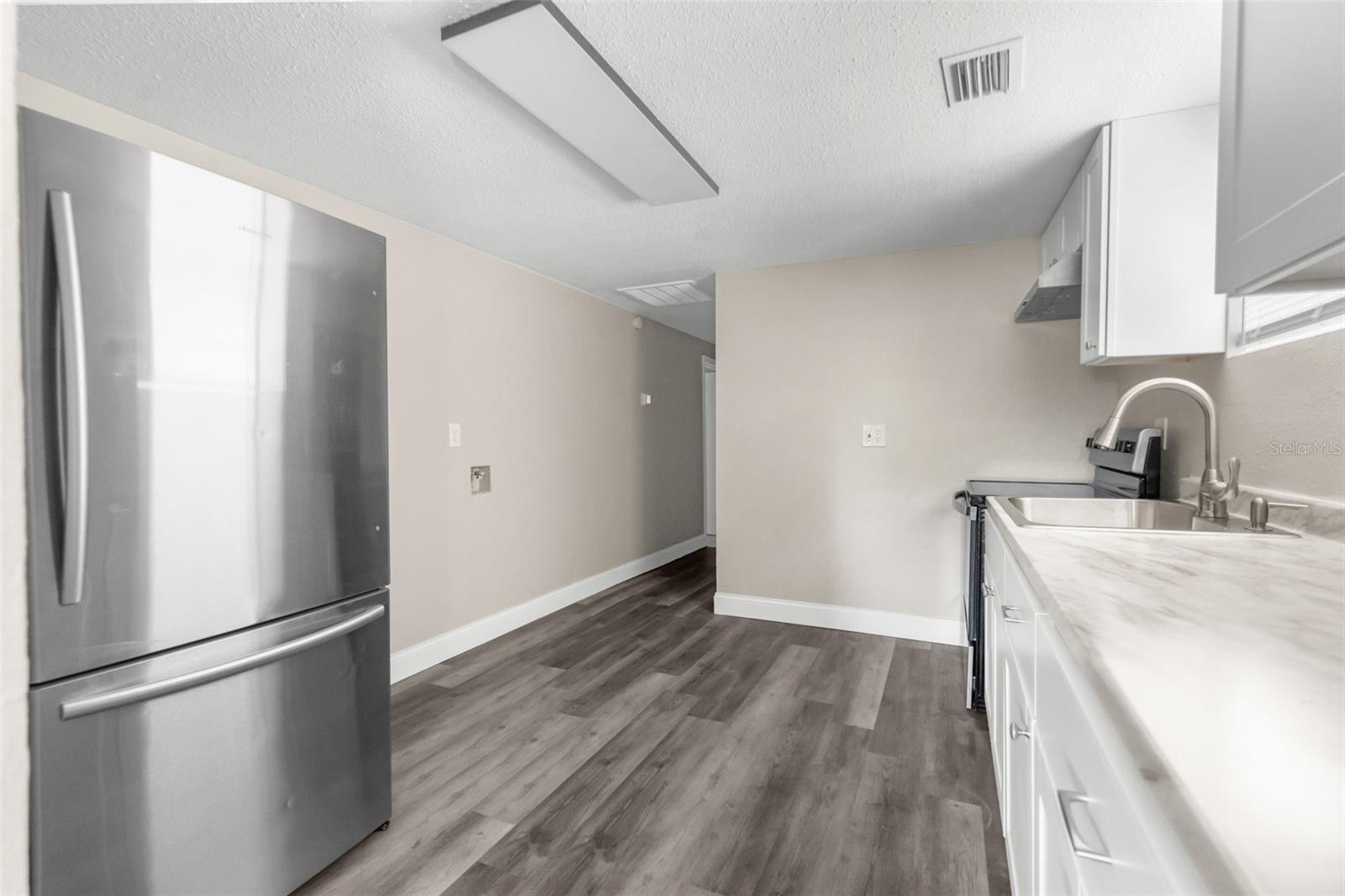 Image 7 of 22 For 9315 19th Street