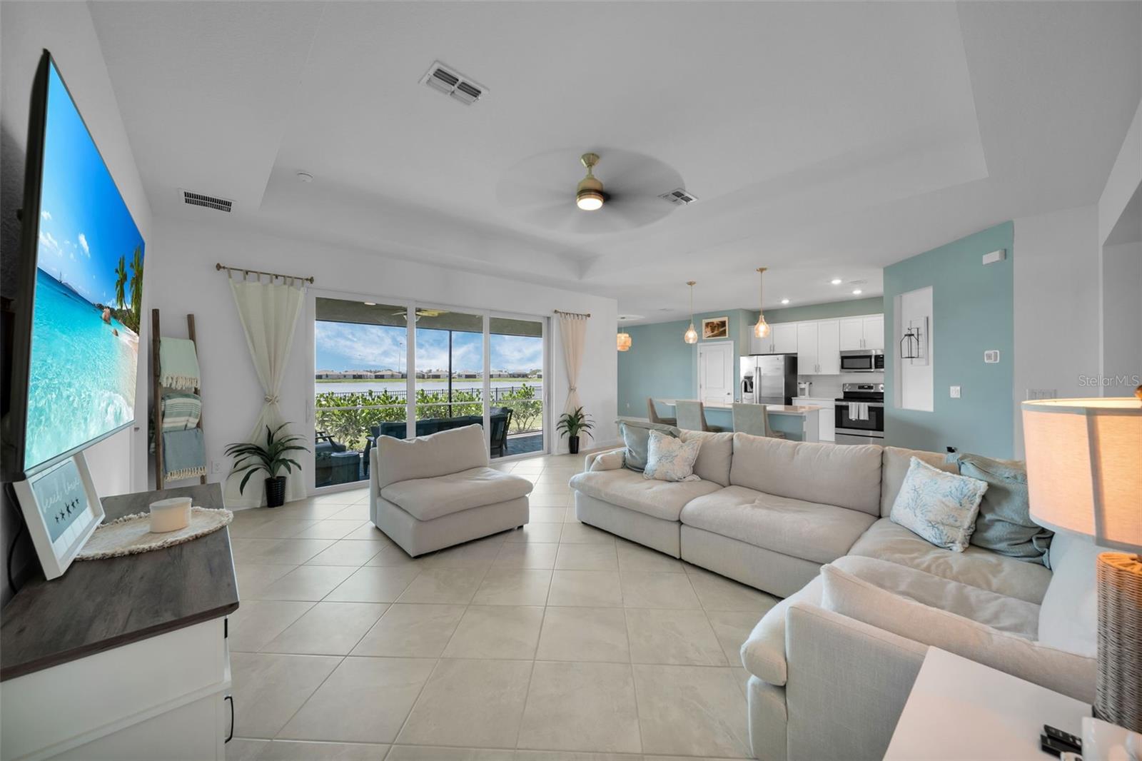 Image 14 of 53 For 8589 Saint Kitts Circle