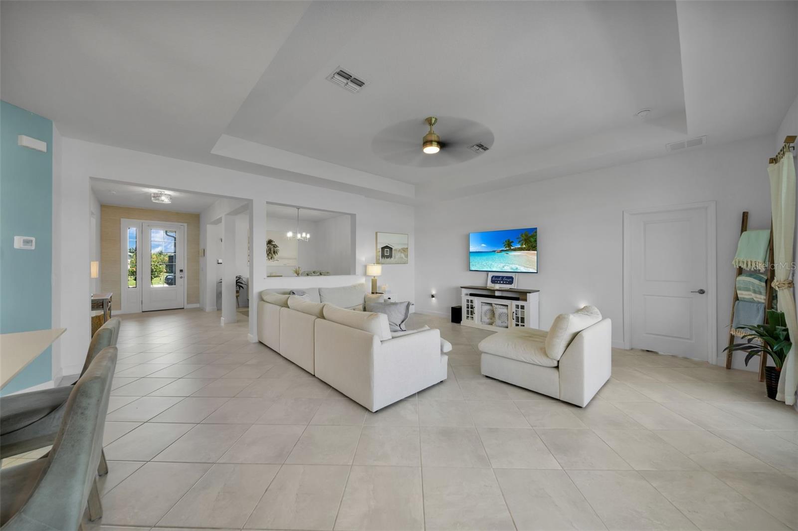 Image 15 of 53 For 8589 Saint Kitts Circle