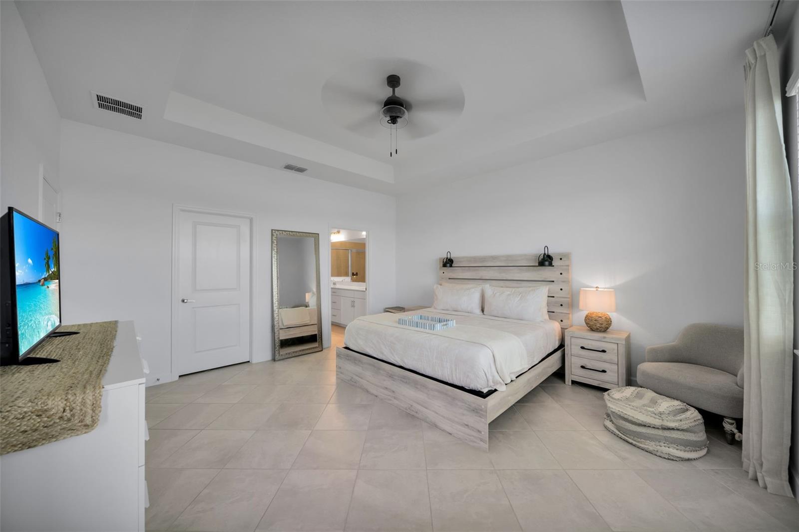 Image 23 of 53 For 8589 Saint Kitts Circle