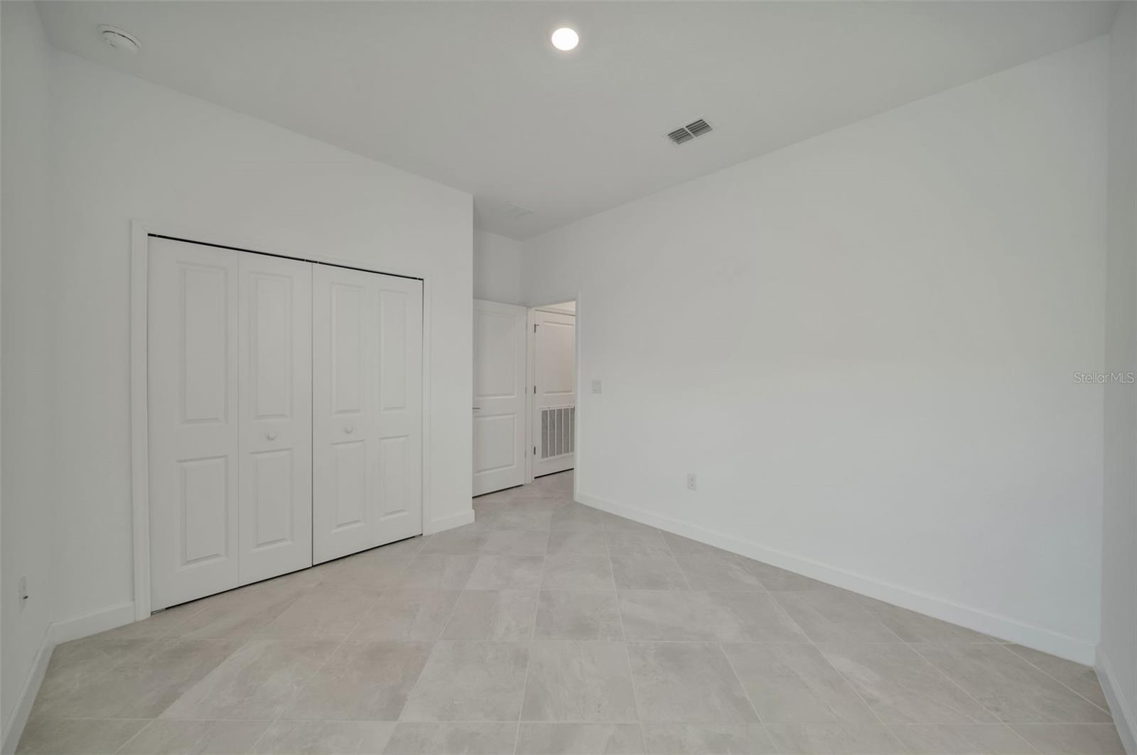 Image 33 of 53 For 8589 Saint Kitts Circle