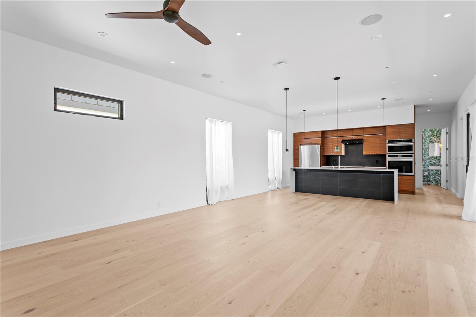 Image 20 of 49 For 500 38th Avenue Ne