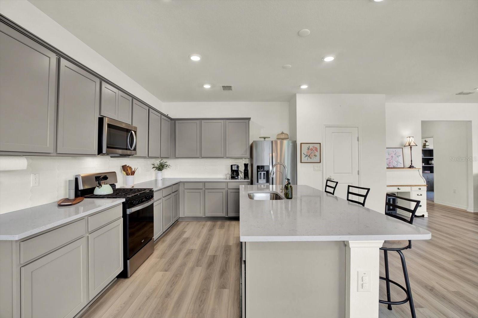 Image 15 of 62 For 3952 Almond Brook Boulevard