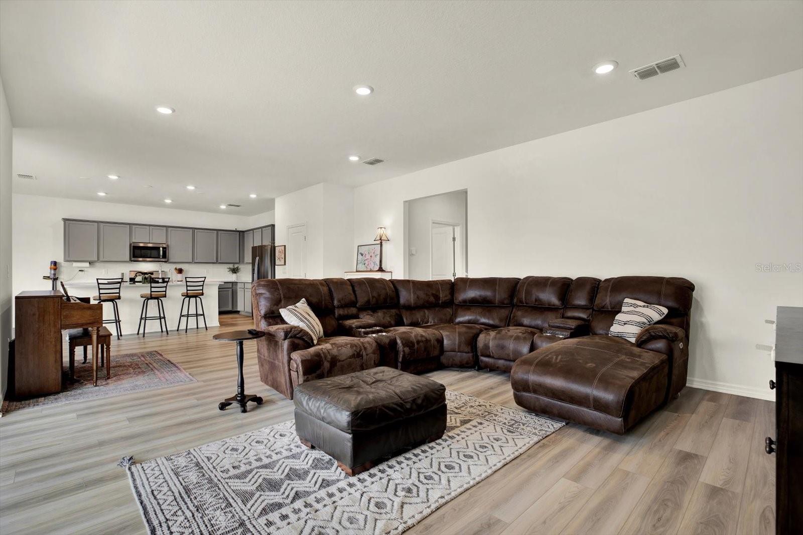 Image 5 of 62 For 3952 Almond Brook Boulevard