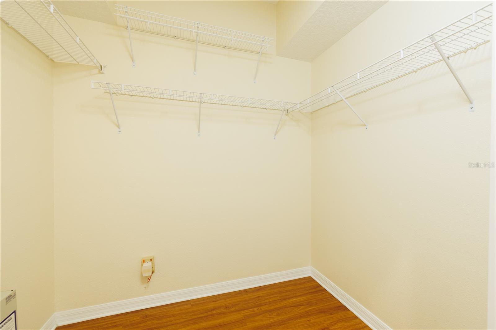 Image 13 of 30 For 10716 Ashford Oaks Drive