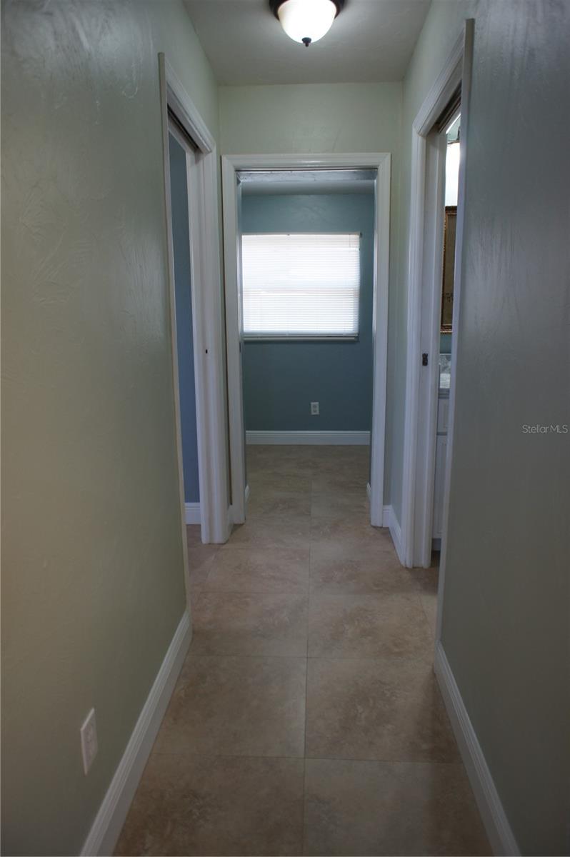 Image 16 of 58 For 212 8th Avenue S