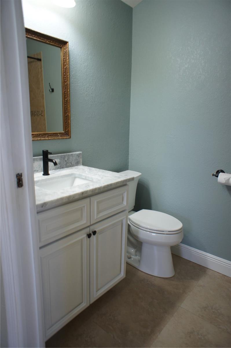 Image 17 of 58 For 212 8th Avenue S