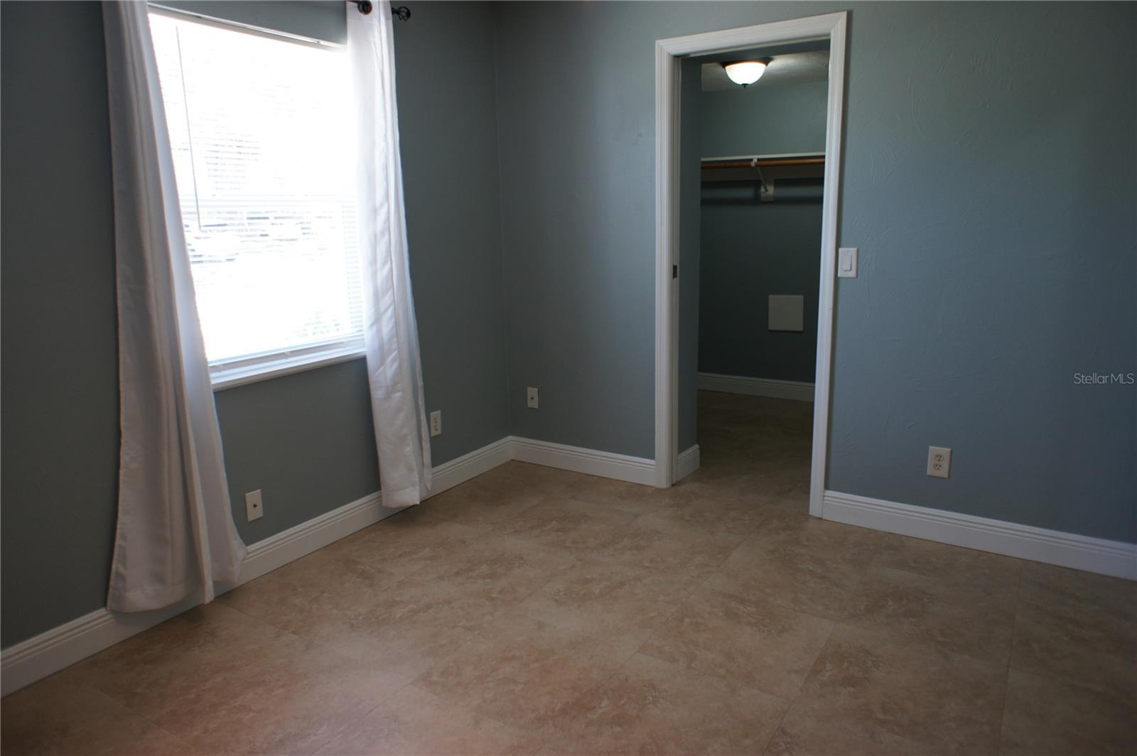 Image 22 of 58 For 212 8th Avenue S