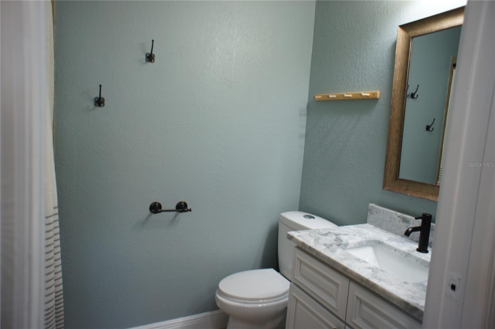 Image 36 of 58 For 212 8th Avenue S