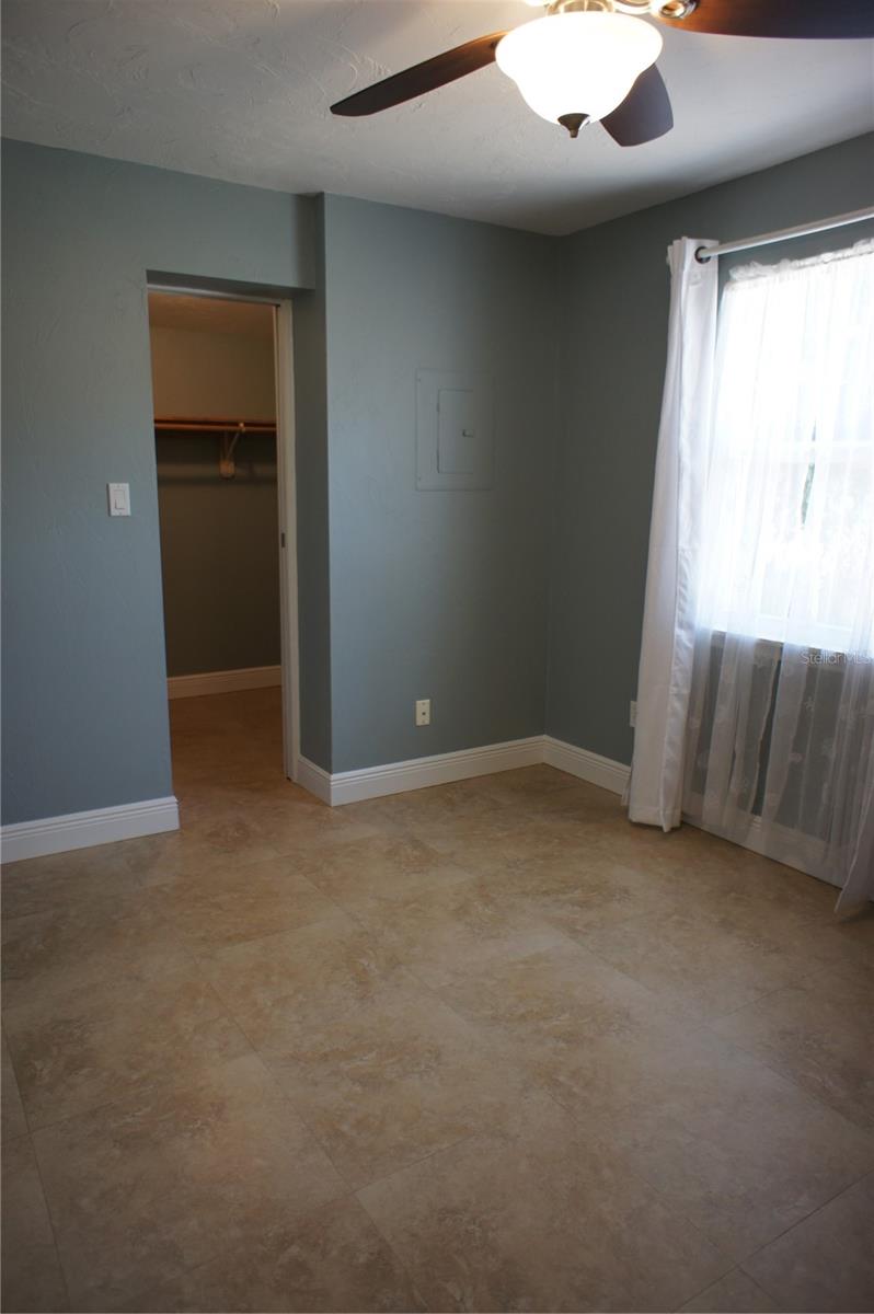 Image 41 of 58 For 212 8th Avenue S