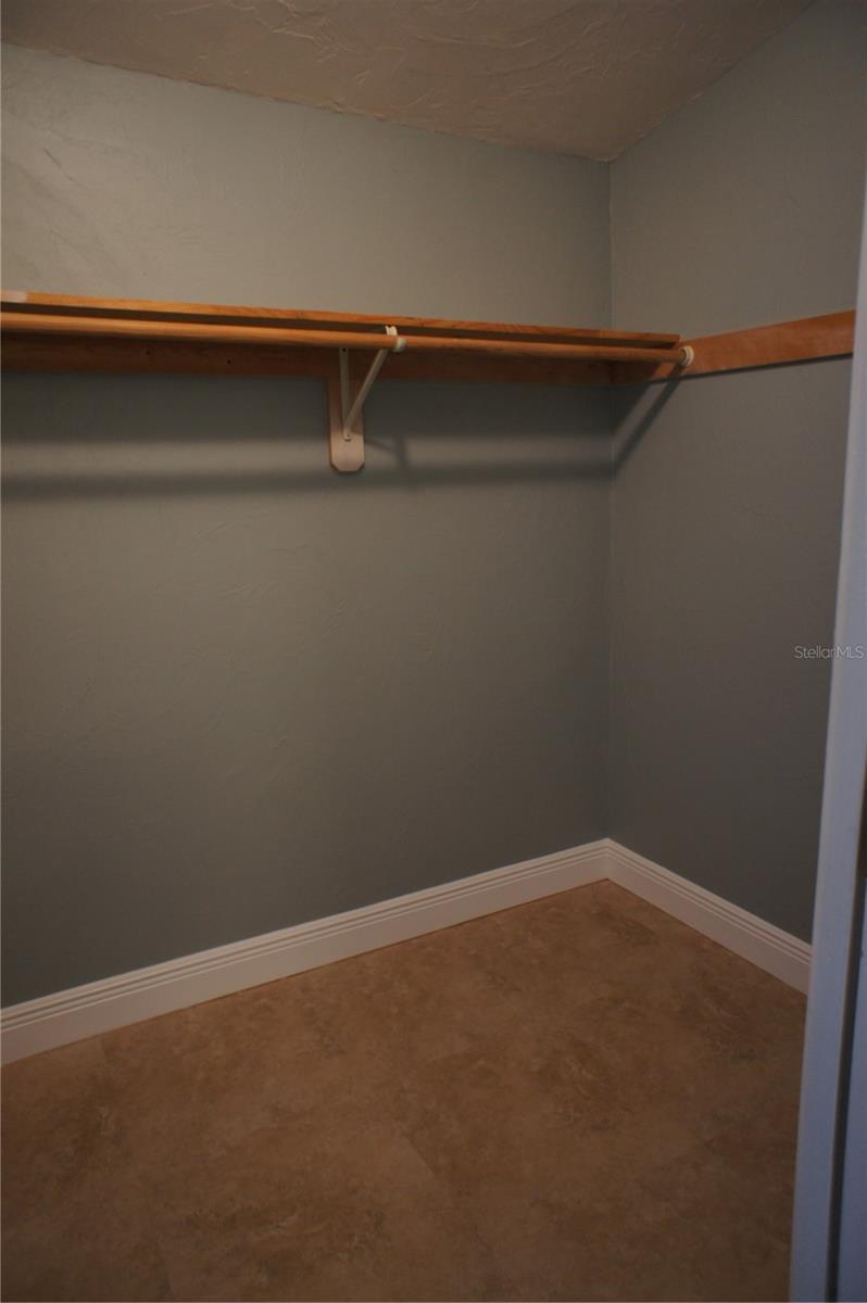 Image 42 of 58 For 212 8th Avenue S