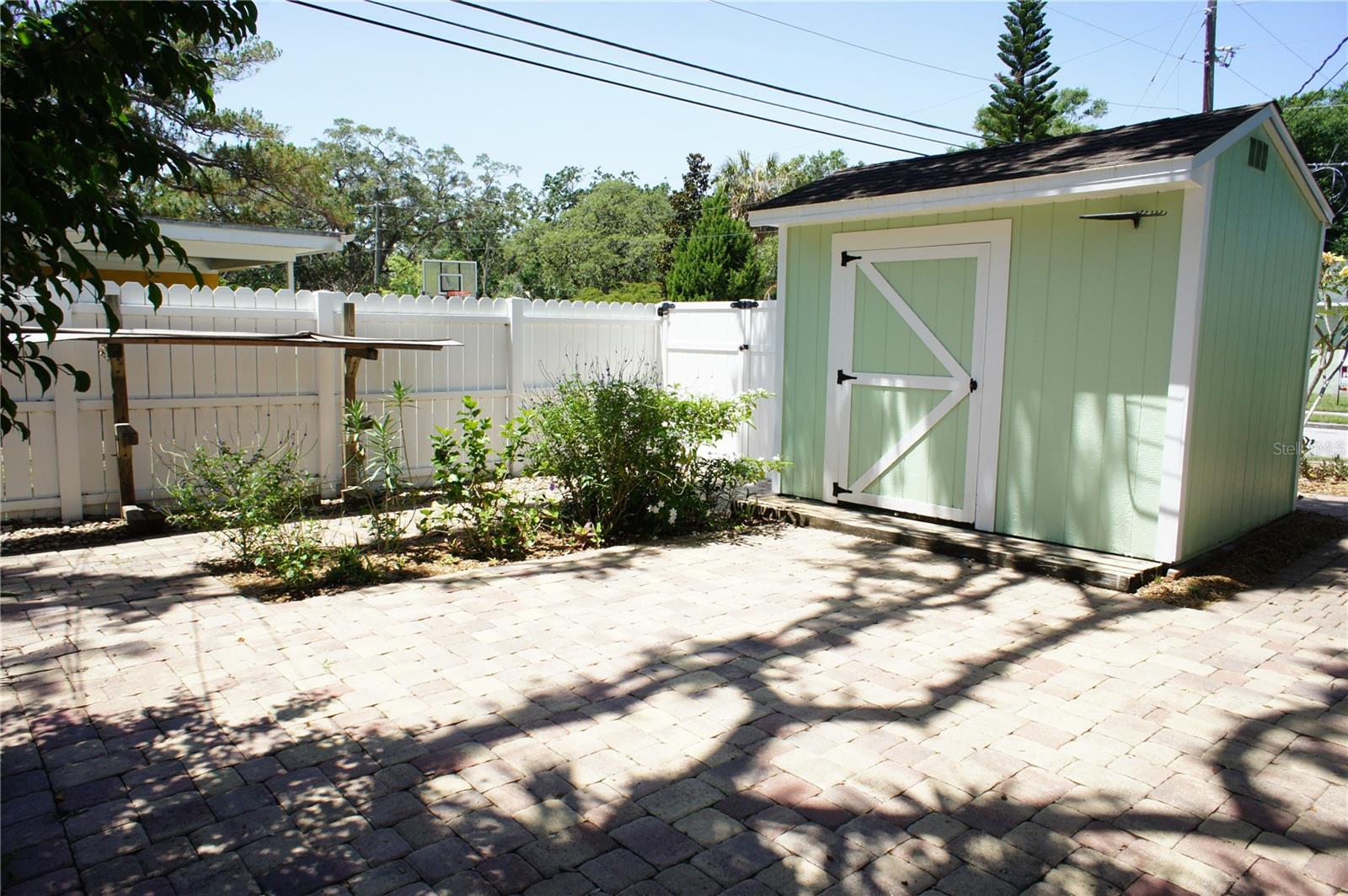 Image 45 of 58 For 212 8th Avenue S