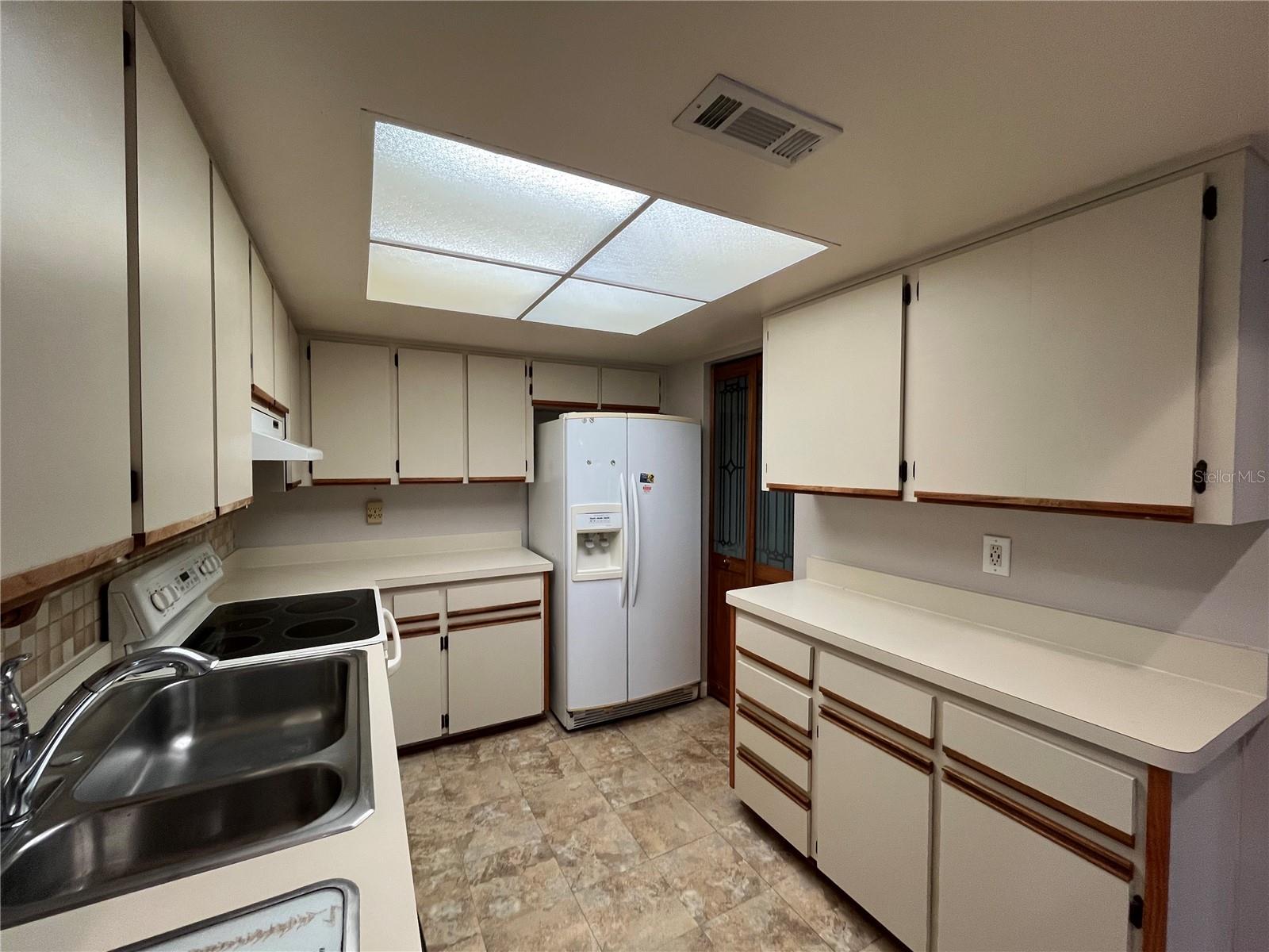 Image 8 of 31 For 2406 Cypress Pond Road 2406