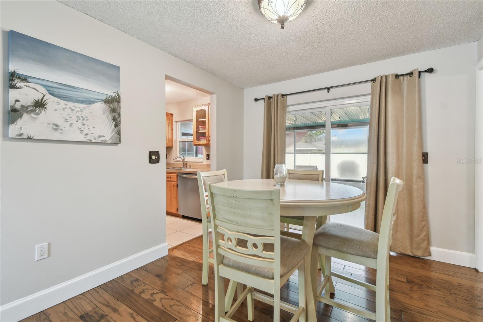 Image 13 of 53 For 6903 Cedar Ridge Drive N