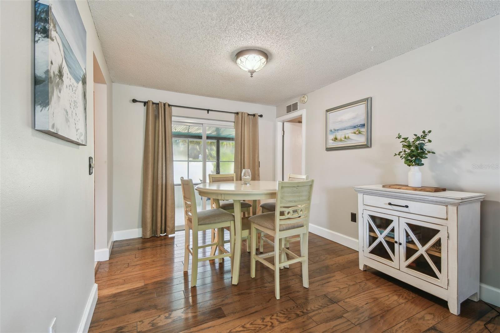 Image 15 of 53 For 6903 Cedar Ridge Drive N