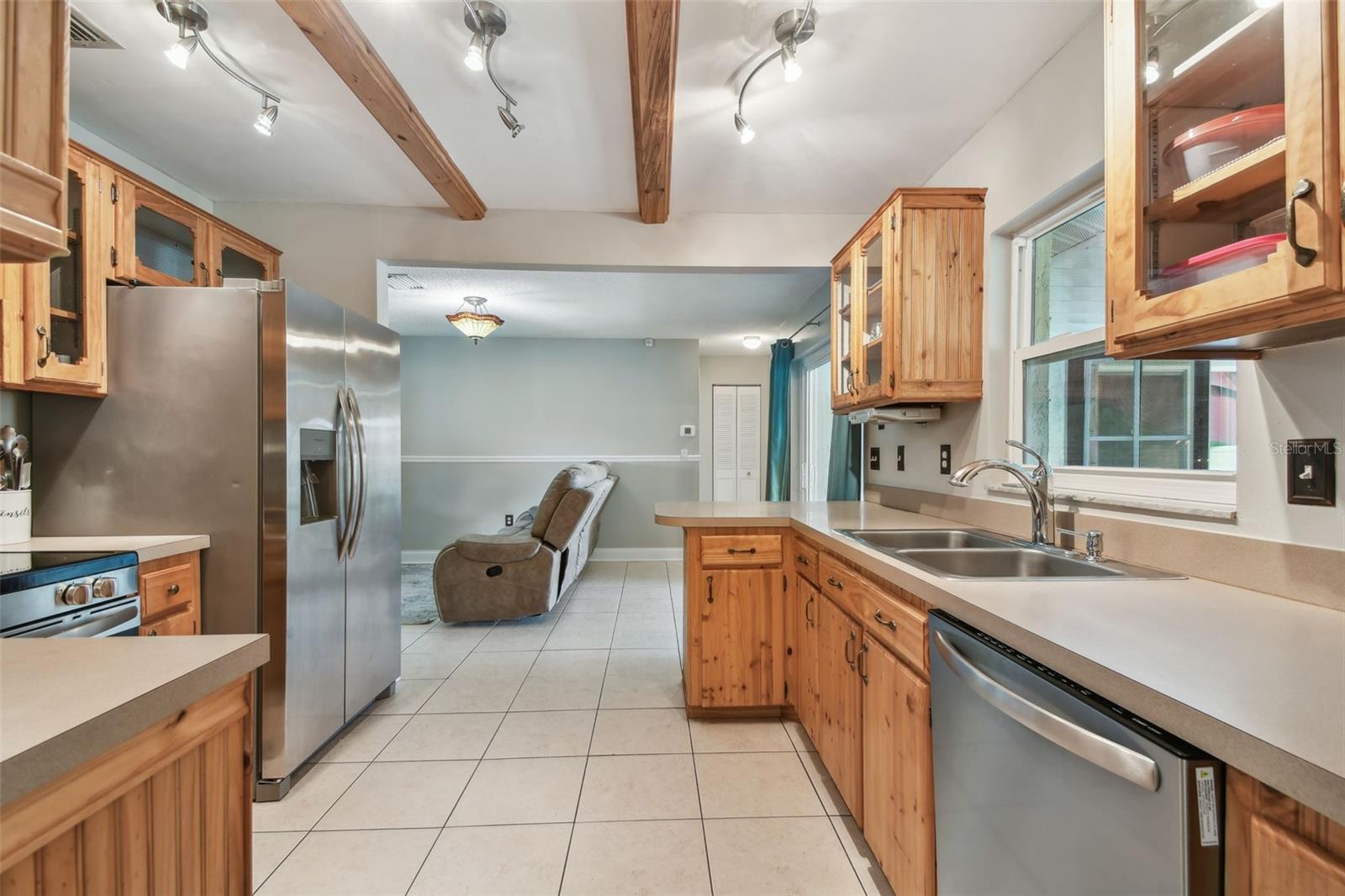 Image 17 of 53 For 6903 Cedar Ridge Drive N