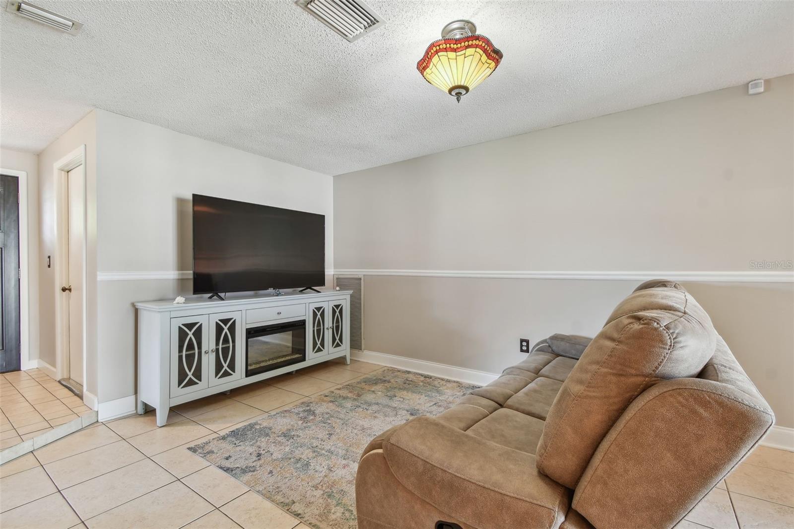 Image 22 of 53 For 6903 Cedar Ridge Drive N