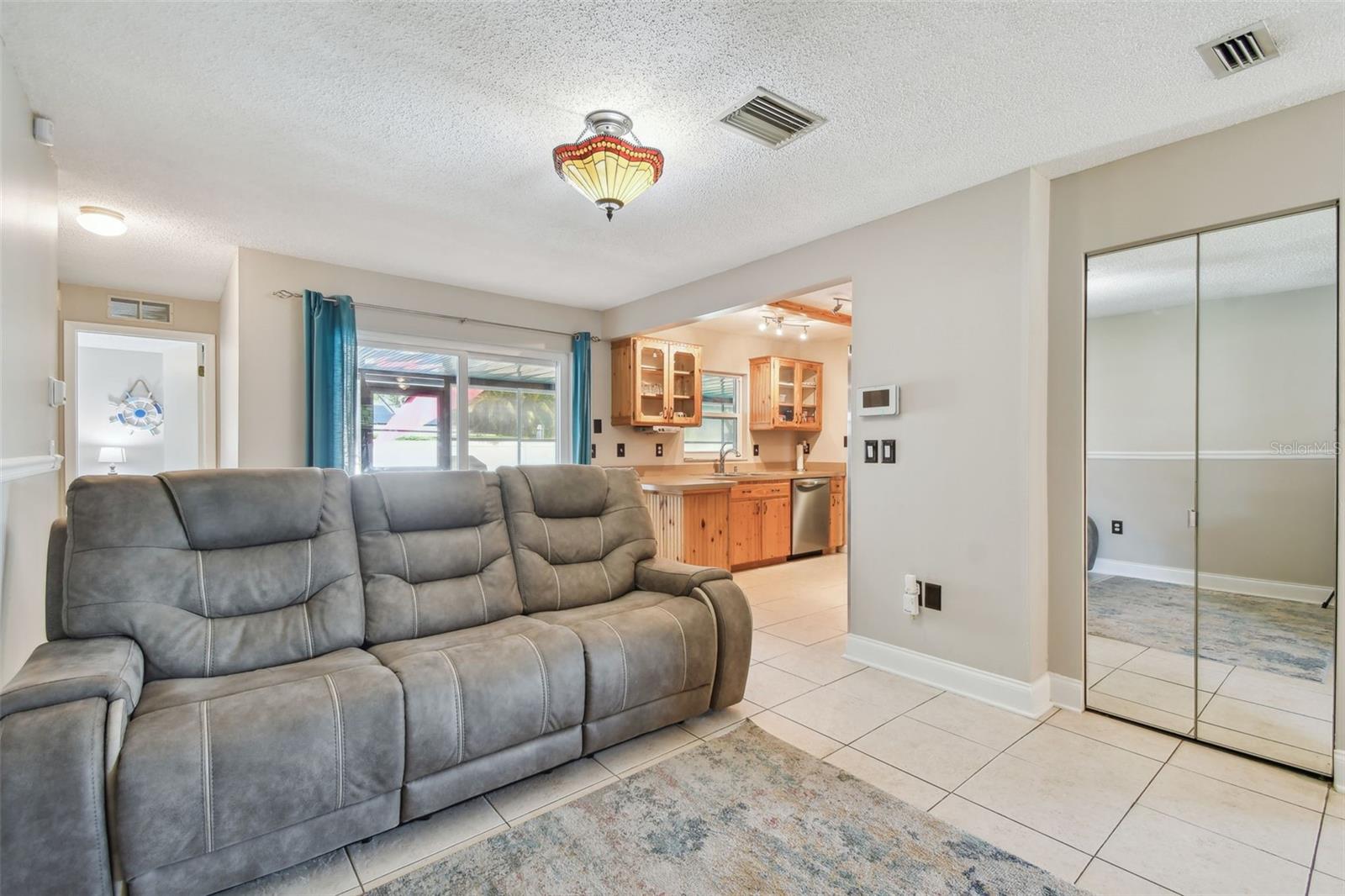 Image 23 of 53 For 6903 Cedar Ridge Drive N