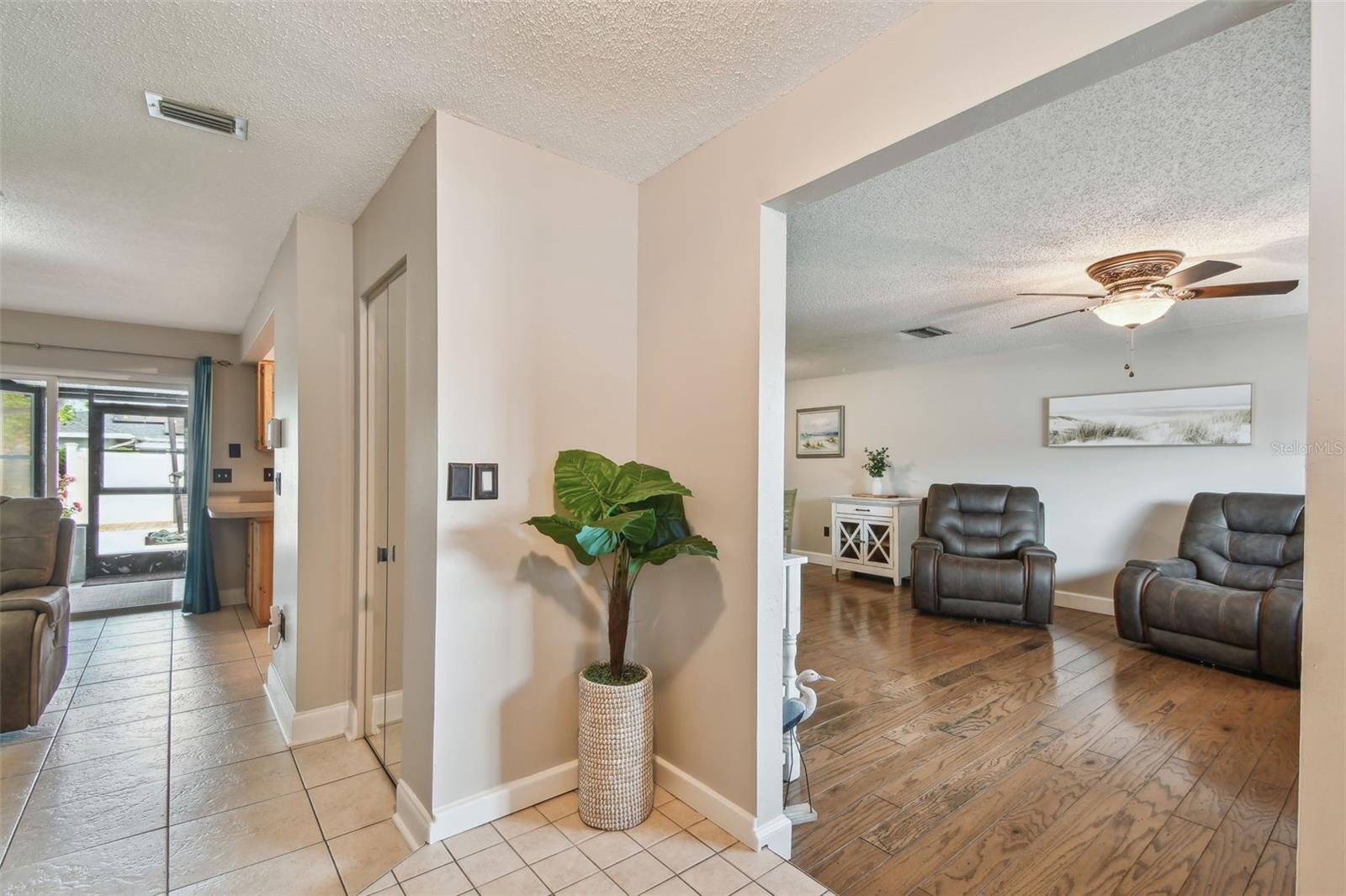 Image 9 of 53 For 6903 Cedar Ridge Drive N