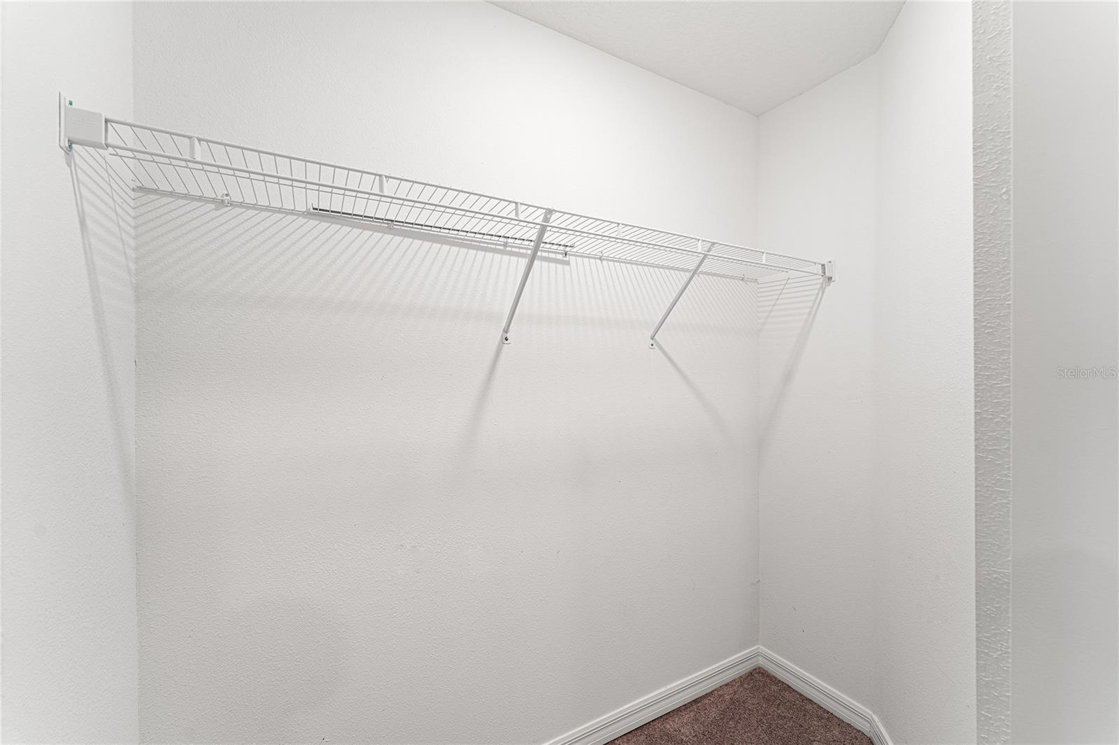 Image 19 of 25 For 937 Royal Empress Drive