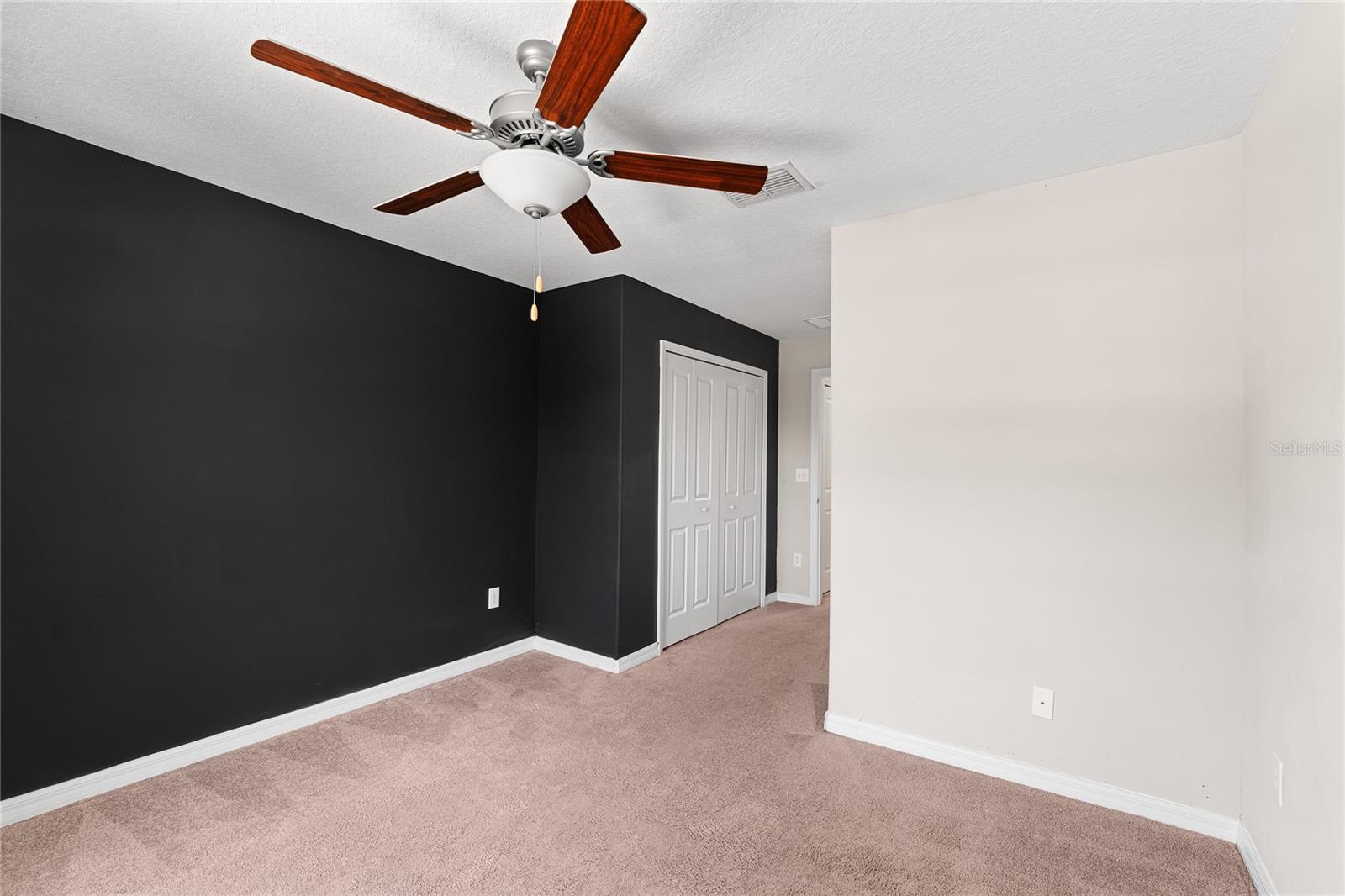 Image 23 of 25 For 937 Royal Empress Drive