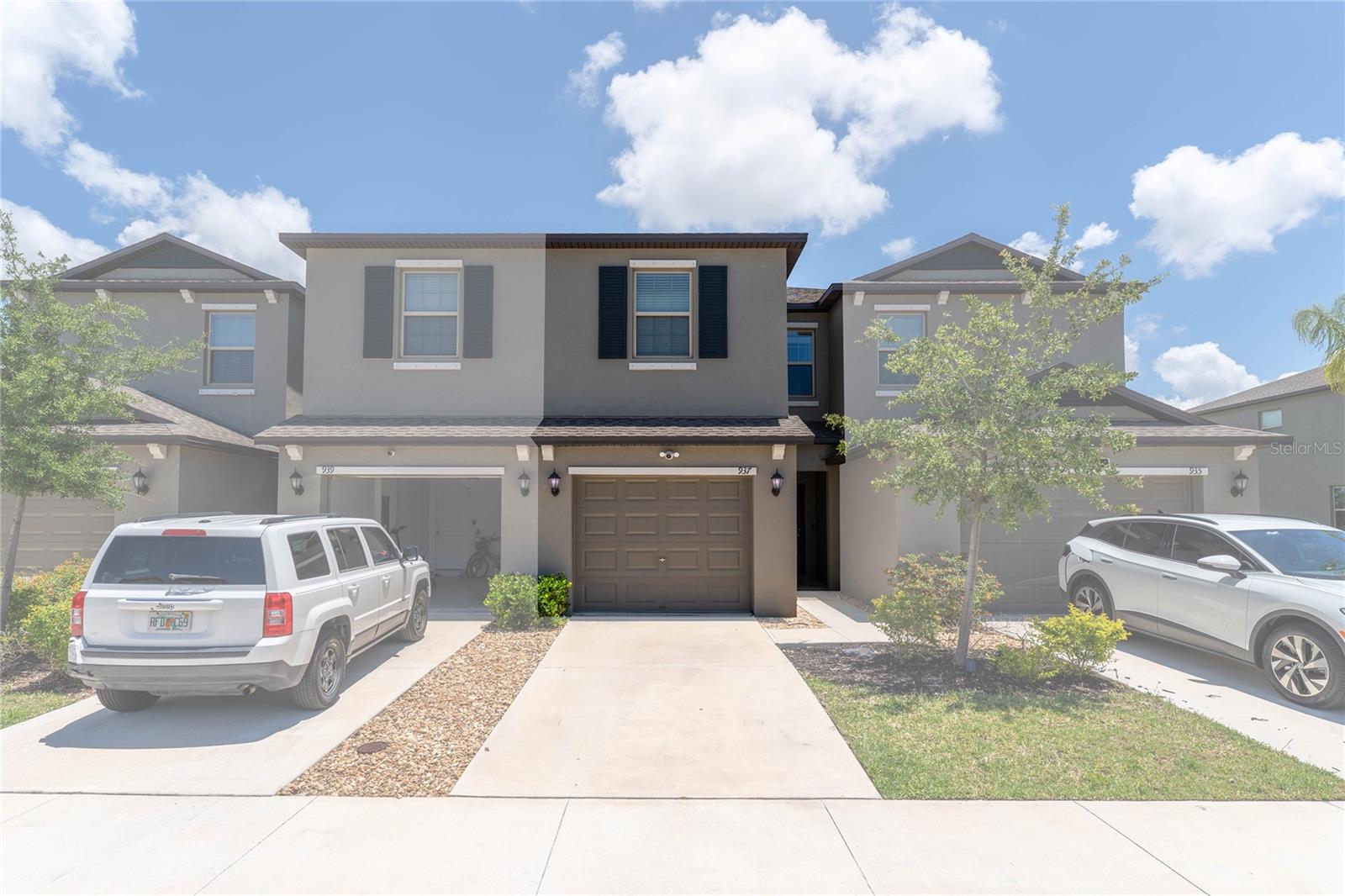 Image 5 of 25 For 937 Royal Empress Drive