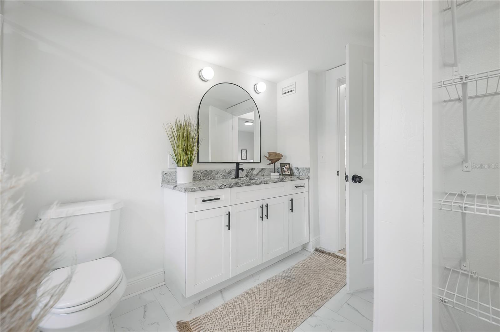 Image 23 of 27 For 1203 33rd Avenue