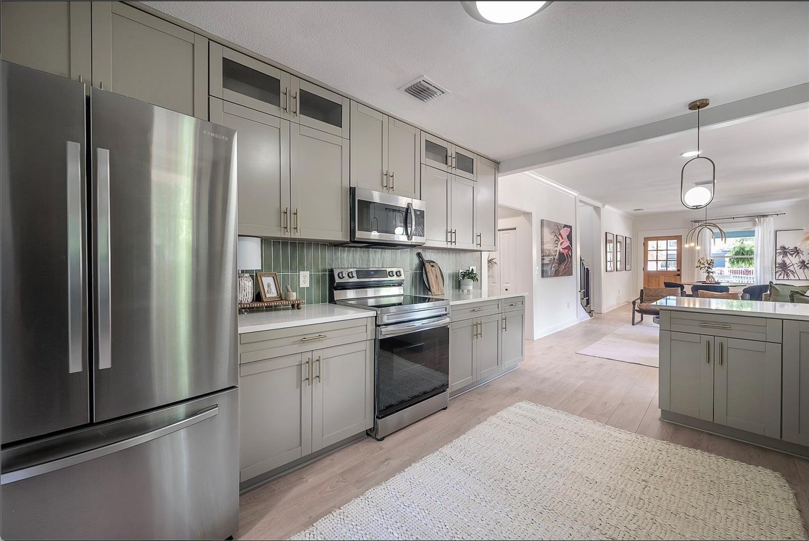 Image 4 of 27 For 1203 33rd Avenue