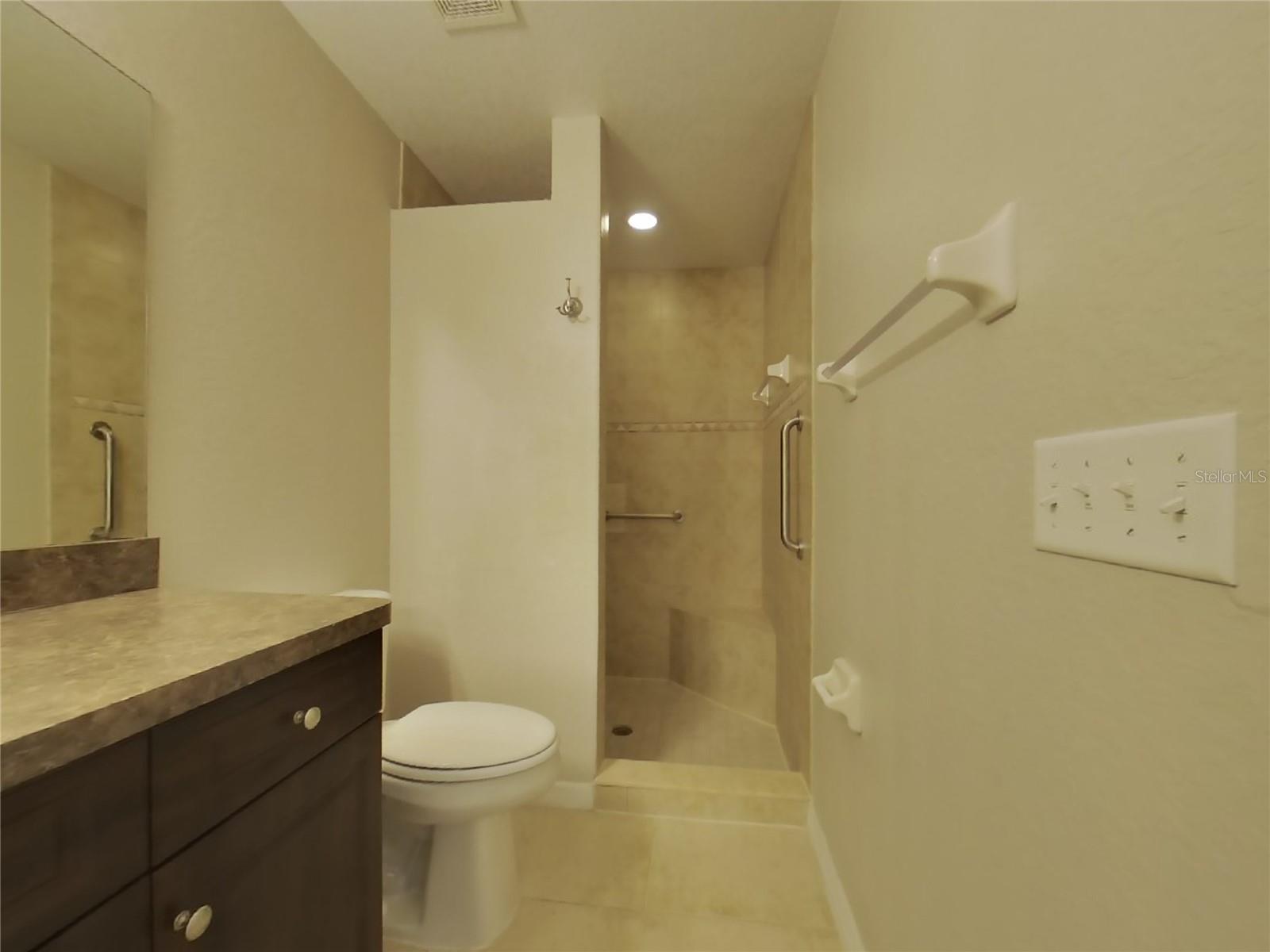 Image 10 of 17 For 9390 Fruitland Avenue