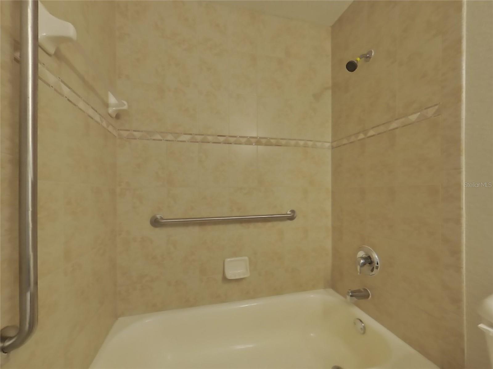 Image 15 of 17 For 9390 Fruitland Avenue