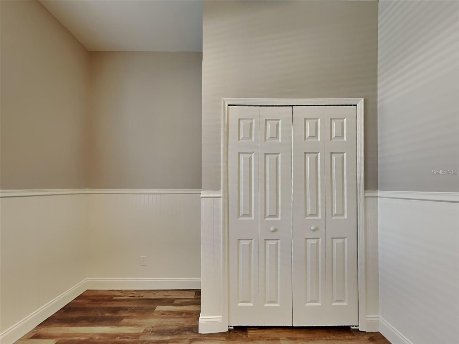Image 11 of 16 For 18018 Palm Breeze Drive