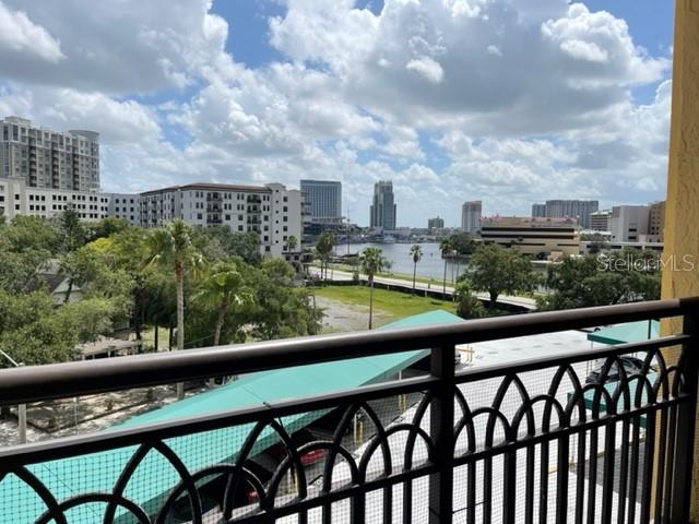 Image 60 of 64 For 345 Bayshore Boulevard 502