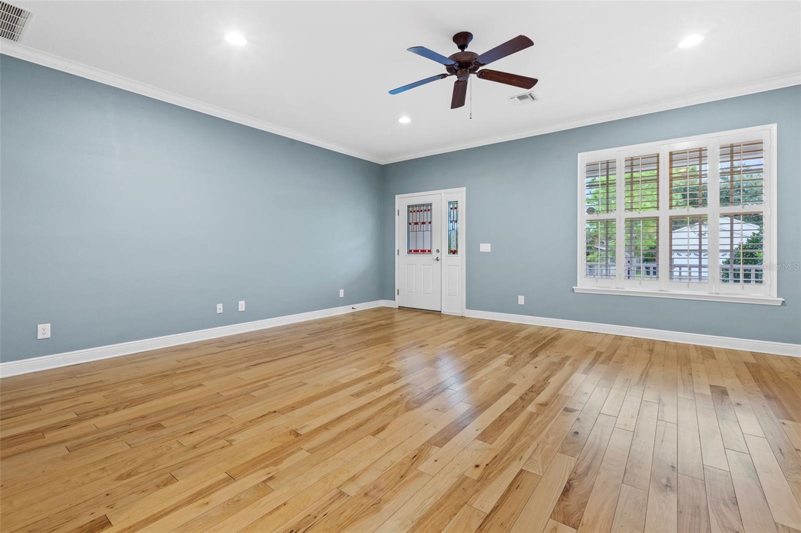 Image 6 of 25 For 123 49th Avenue N
