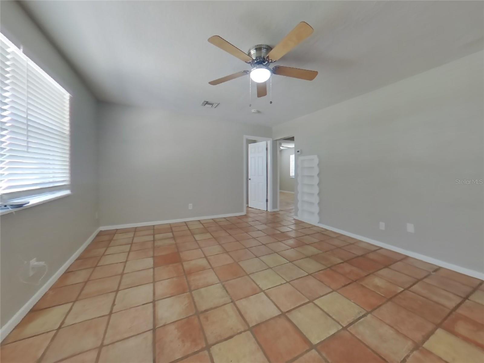 Image 4 of 18 For 4006 Winthrop Street