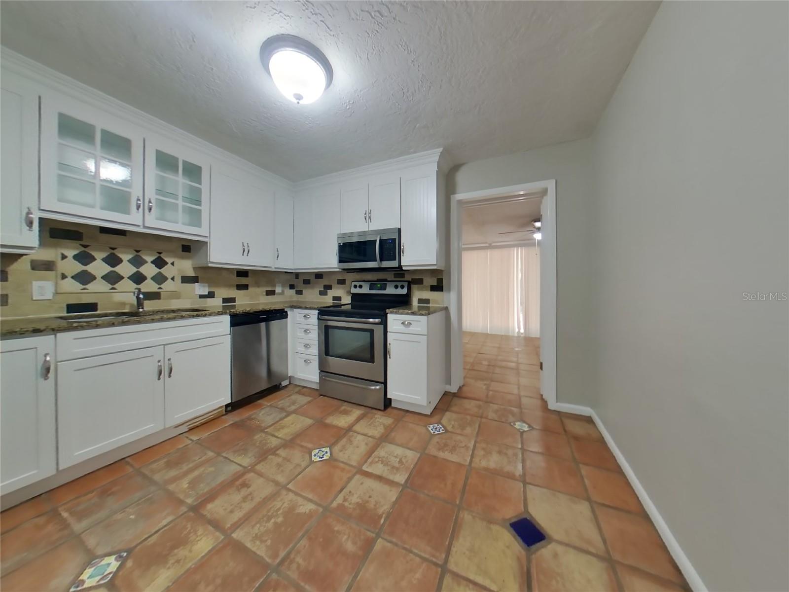 Image 6 of 18 For 4006 Winthrop Street