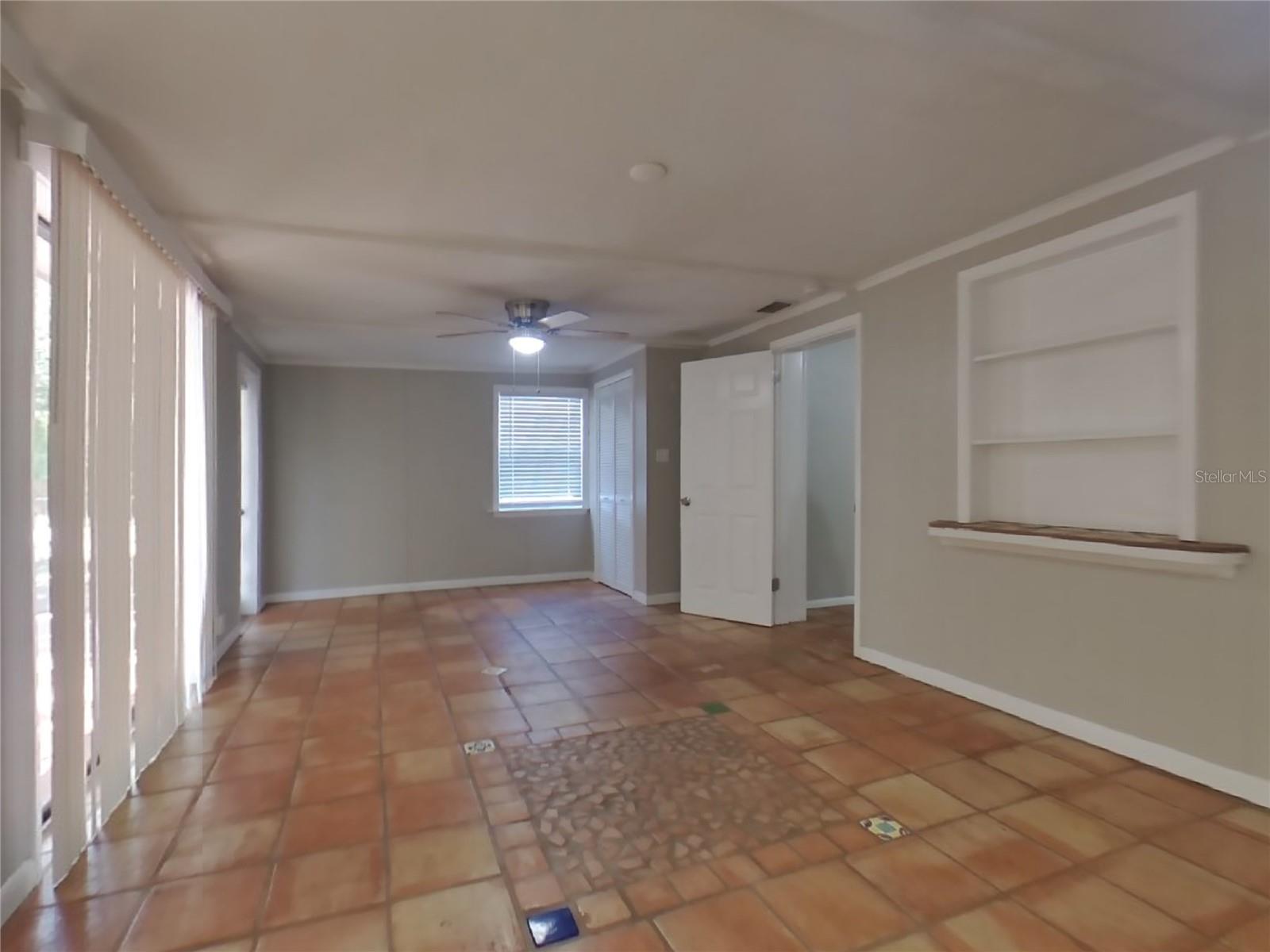 Image 8 of 18 For 4006 Winthrop Street